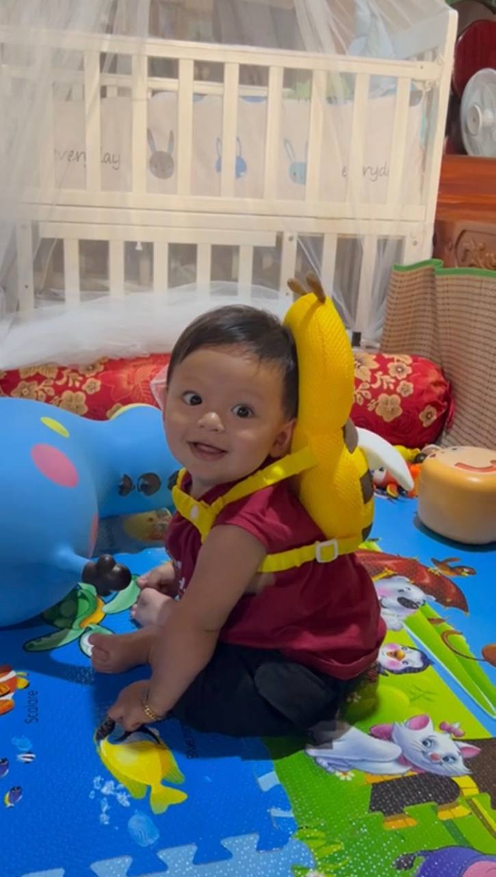7 months old photo